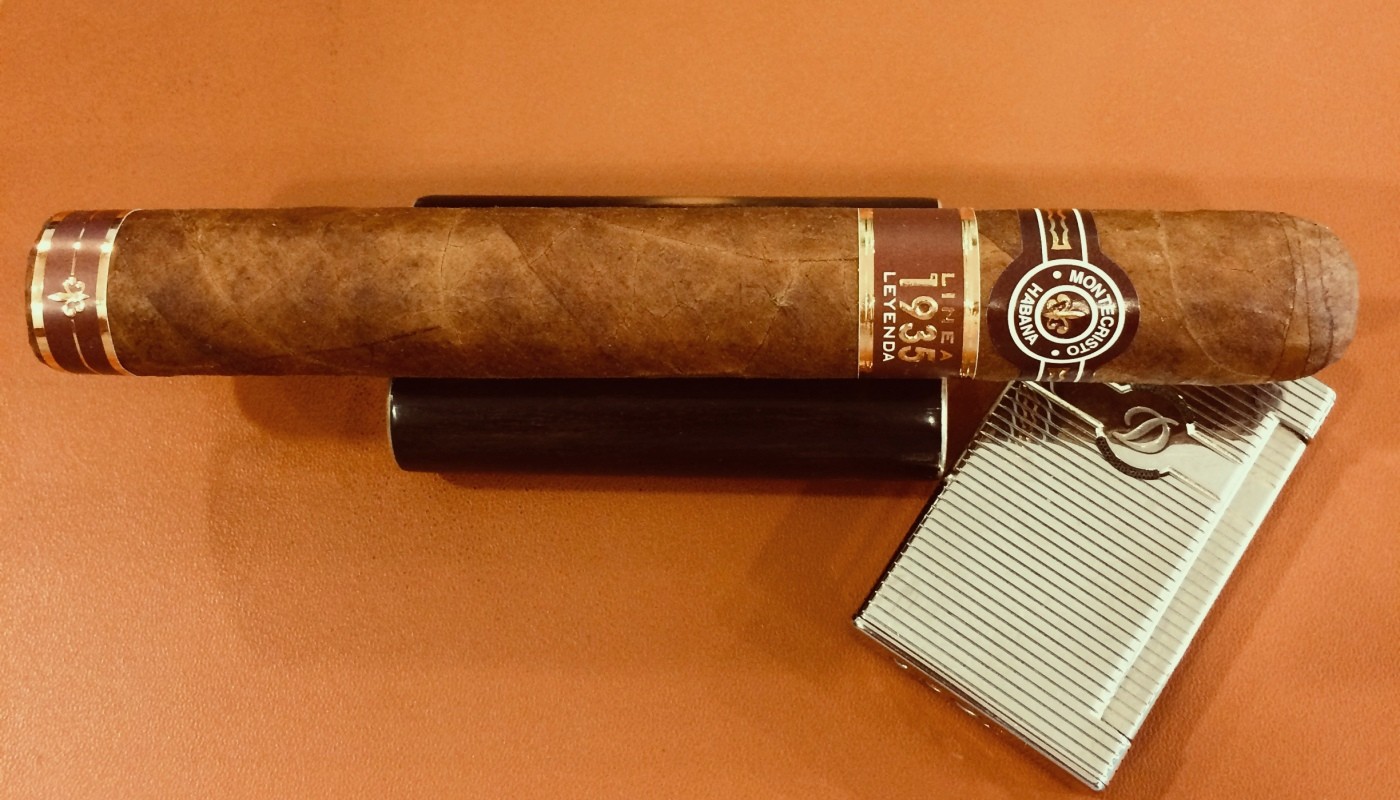 MONTECRISTO LINEA 1935 LEYENDA, ΕΝΑ ΜΟΝΑΔΙΚΟ ΠΟΥΡΟ | CIGAR CLUB