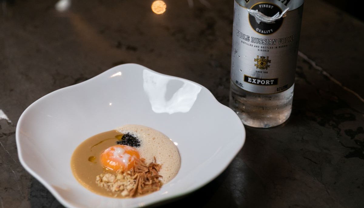 moldee vodka champagne and eggs event | The Food & Leisure Guide