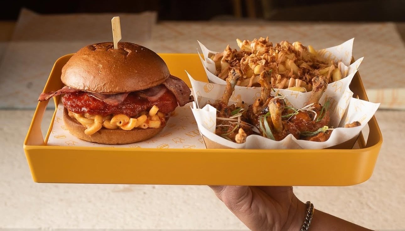 ΕΙΝΑΙ ΤΟ CHICKEN QUEEN ΣΤΟ ΠΑΓΚΡΑΤΙ ΤΟ ΚΑΛΥΤΕΡΟ «FRIED CHICKEN» ΣΤΗΝ ΑΘΗΝΑ; | Νέα