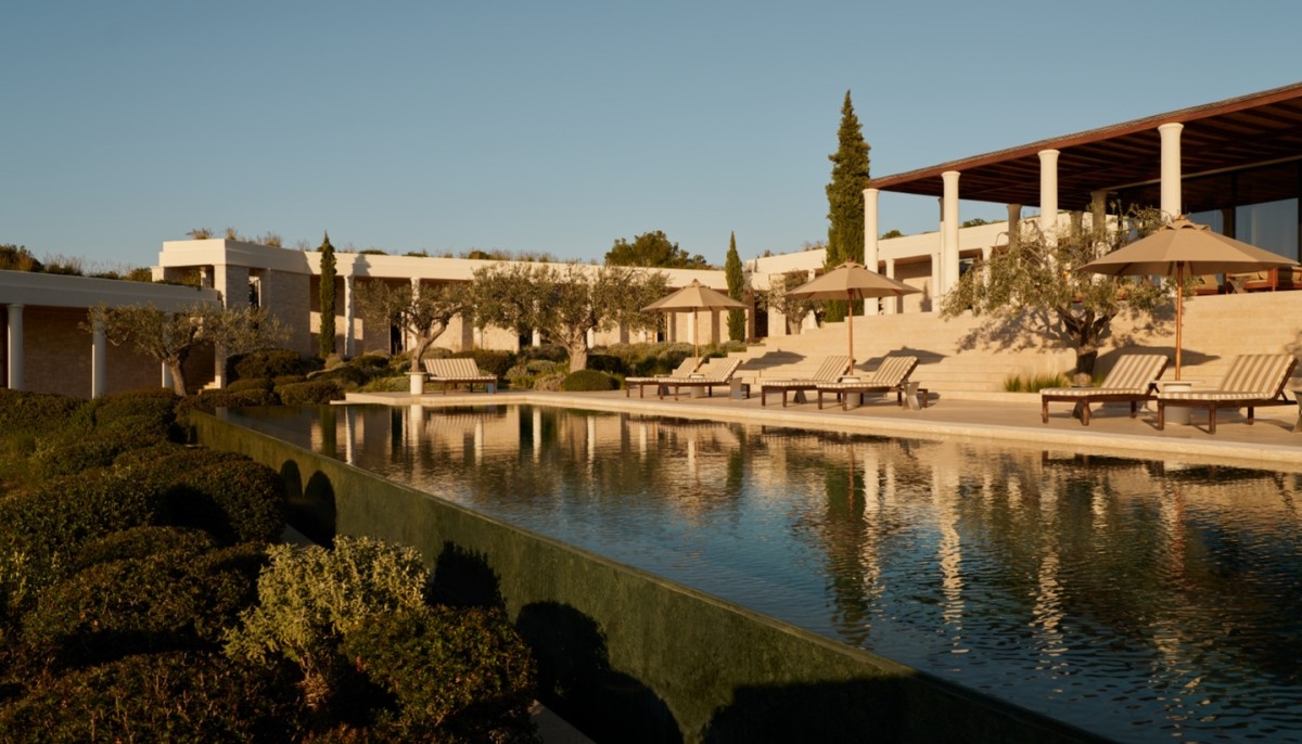 AMANZOE ΤΟ ΞΕΝΟΔΟΧΕΙΟ ΠΟΥ ΕΒΑΛΕ ΤΗΝ ΠΕΛΟΠΟΝΝΗΣΟ ΣΤΟ ΧΑΡΤΗ | Ξενοδοχεία