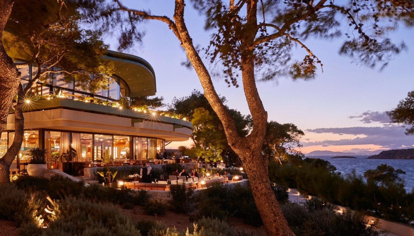 BEEFBAR ATHENS: ΚΑΙΝΟΥΡΓΙΕΣ ΣΠΕΣΙΑΛΙΤΕ ΚΑΙ ΜΙΑ ΚΟΥΖΙΝΑ ΣΕ ΑΝΟΔΙΚΗ ΠΟΡΕΙΑ | Κριτικές Εστιατορίων