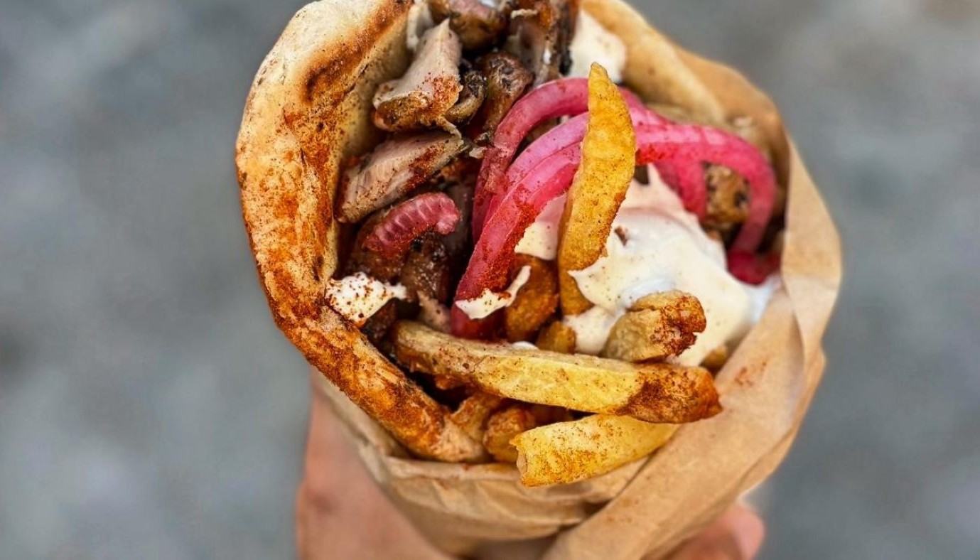 ΤΟ ΠΛΟΥΣΙΟ ΤΥΛΙΧΤΟ ΜΕ ΚΟΤΟΠΟΥΛΟ ΜΠΟΥΤΙ ΣΤΗ FARMA ΣΤΟ ΡΕΘΥΜΝΟ | Βρώμικα Μυστικά