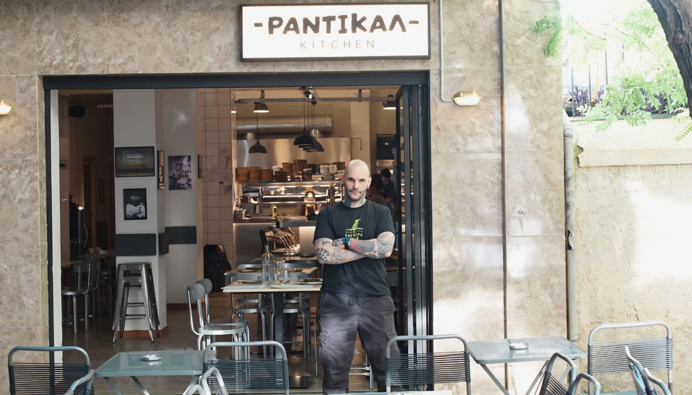 ΡΑΝΤΙΚΑΛ: ΣΕ ΜΙΑ ΑΘΗΝΑ ΓΕΜΑΤΗ ΓΑΣΤΡΟΤΑΒΕΡΝΕΣ, ΤΟ UNDERGROUND ΒΡΗΚΕ ΤΗ ΘΕΣΗ ΤΟΥ Σ’ ΕΝΑ ΜΠΙΣΤΡΟ | Νέα