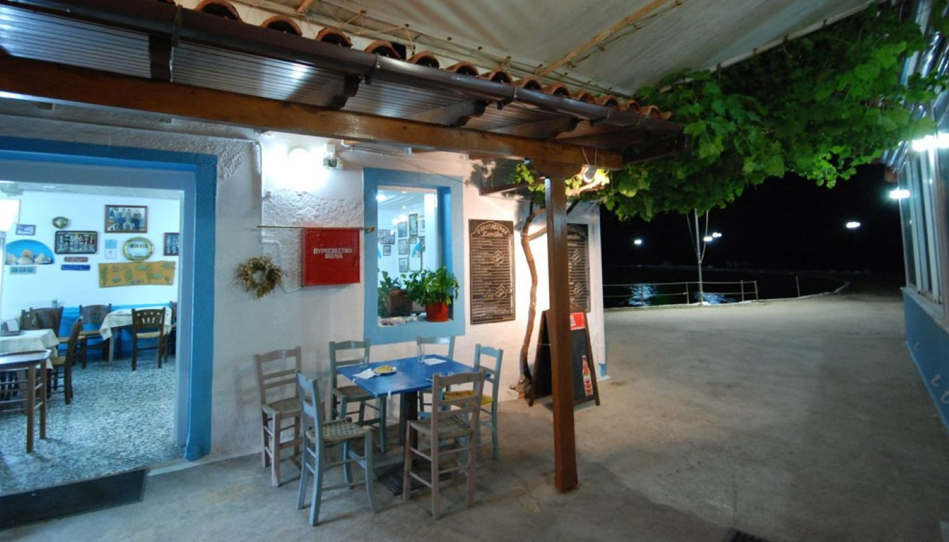 ΨΑΡΟΤΑΒΕΡΝΑ ΚΟΥΤΕΛΟΣ Η ΑΛΛΙΩΣ… ΑΝΑΤΟΛΗ, Η ΠΑΛΙΟΤΕΡΗ ΨΑΡΟΤΑΒΕΡΝΑ ΤΗΣ ΕΥΒΟΙΑΣ | Θέματα