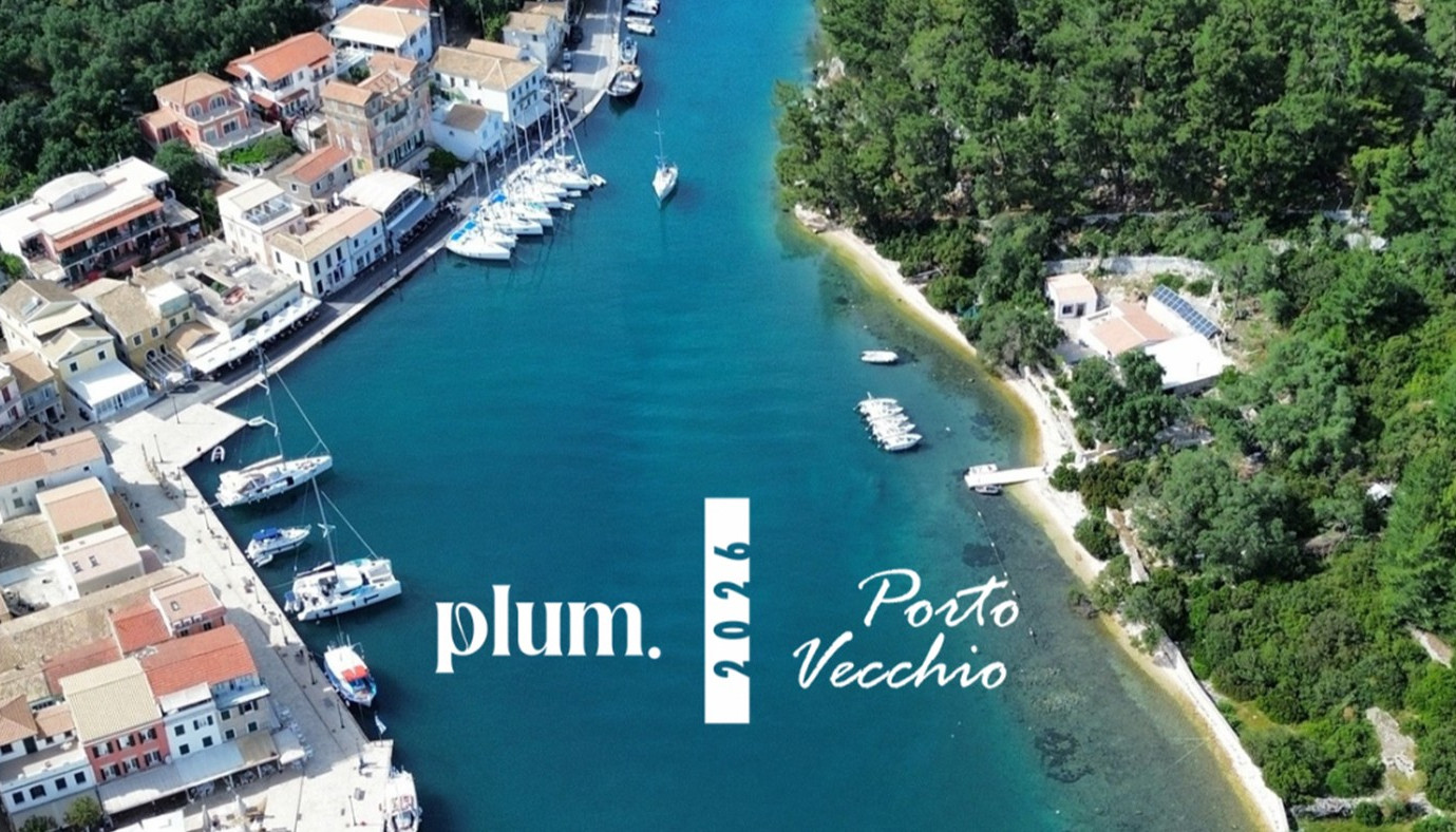 PLUM & PORTO VECCHIO ΣΤΟΥΣ ΠΑΞΟΥΣ: ΜΙΑ ΔΙΠΛΗ ΕΠΕΤΕΙΟΣ ΠΟΥ ΕΠΑΝΑΠΡΟΣΔΙΟΡΙΖΕΙ ΤΟ HIGH-END OPEN-AIR FINE DRINKING ΤΟΥ ΙΟΝΙΟΥ | Νέα