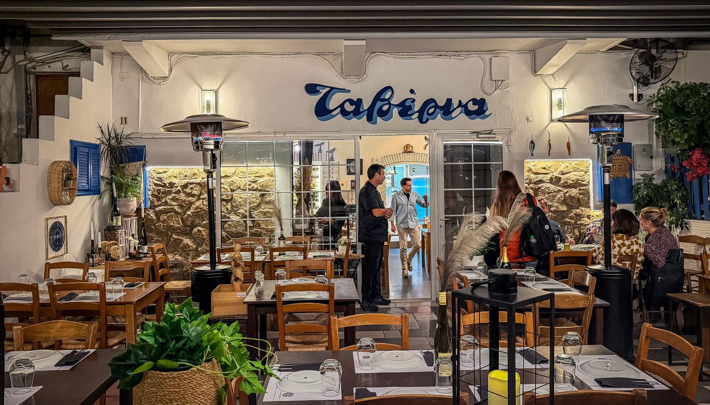 ΠΕΖΟΥΛΑΣ: ΕΝΑΣ ΣΧΕΔΟΝ ΑΙΩΝΑΣ ΠΟΙΟΤΙΚΗΣ ΨΑΡΟΦΑΓΙΑΣ | Θέματα